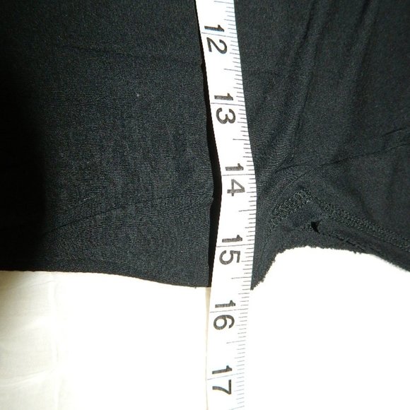 Little Yellow Button Black Tee Cap Sleeves, 3 Buttons on Shoulder, Small - Picture 8 of 9